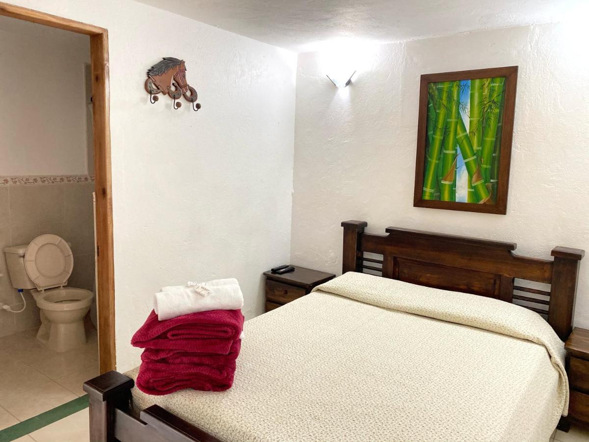Finca Hotel La Ponderosa Рионегро Екстериор снимка