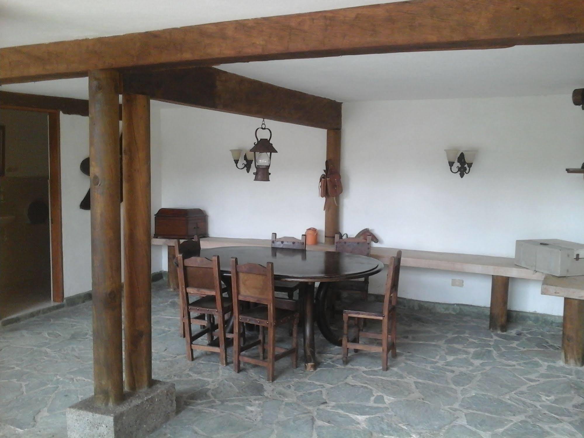 Finca Hotel La Ponderosa Рионегро Екстериор снимка